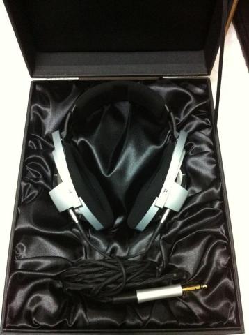 納められたHD800