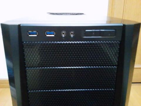 フロント電源・ポート