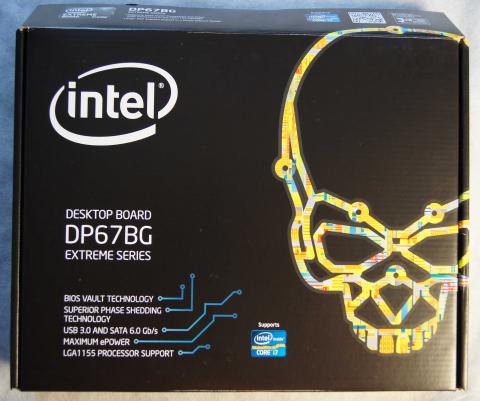 漆黒のパッケージに黄色の髑髏マークが特徴的なパッケージ