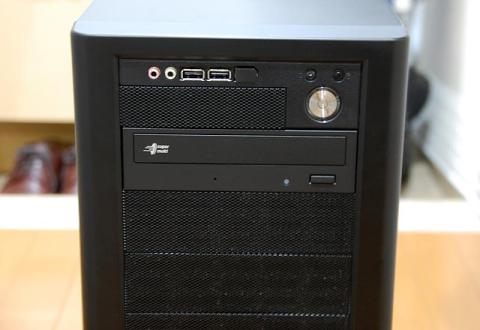 光学ドライブ・電源スイッチ