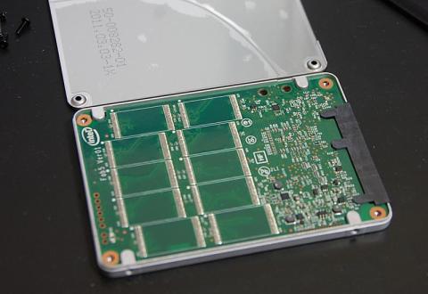 intel SSD 320裏