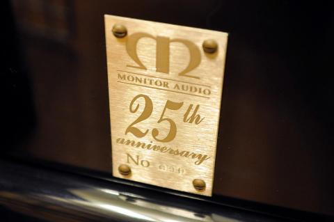 25th anniversaryプレート