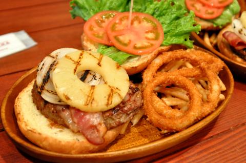 ベーコンパインバーガー