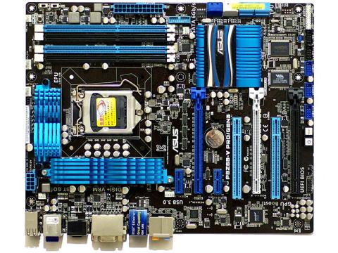 マザーボード全景