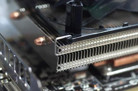 ワイヤーをクリップに加工