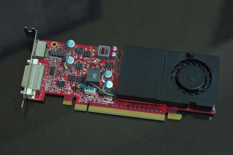 特徴的なGPUクーラー