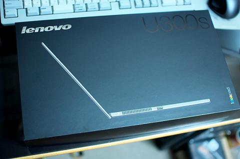 取り出したパッケージ。高級感があります