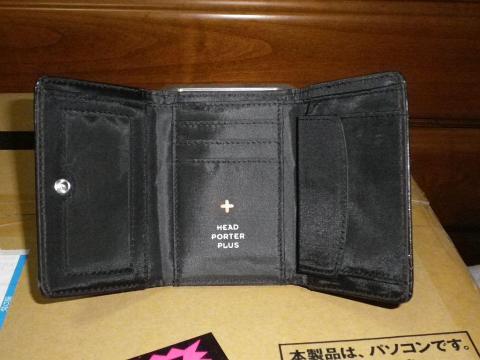 HEAD PORTER PLUS 3つ折りレザーケース開いた状態