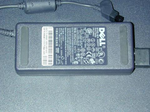 70WのACアダプター