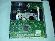 裏蓋を取ったところ