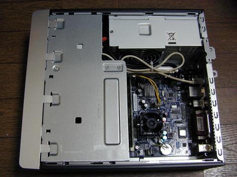 サイドパネルを開けたところ