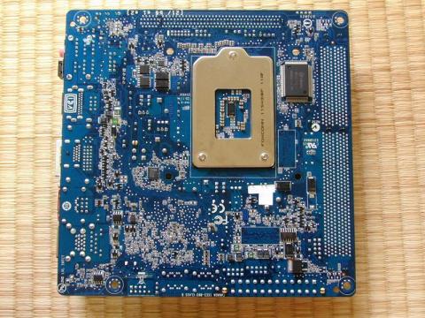 マザーボード(裏面)