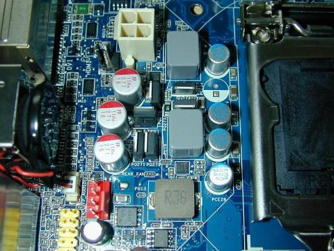 電源部にはFPCAP