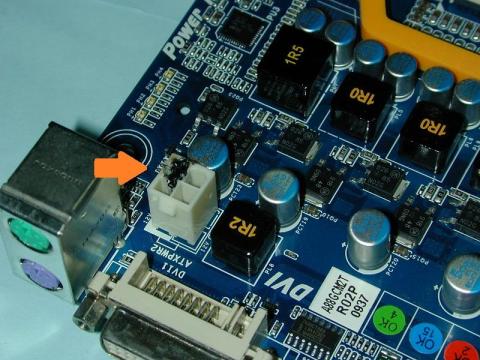 焼損したコネクタ