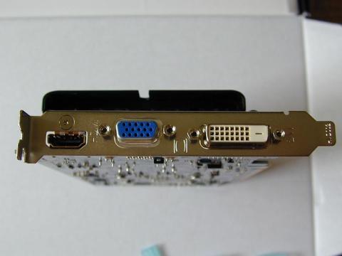 必要十分な3系統のコネクタ(゚ω゚)