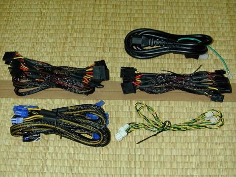 ケーブル類