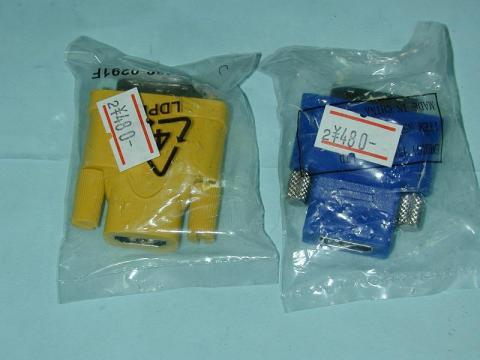 普通のDVI-HDMI変換アダプタ