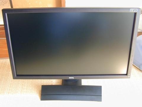 正面は至ってシンプル