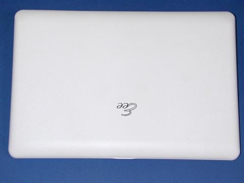 あまり高級感は無いがシンプルでスタイリッシュ