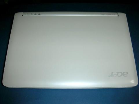 高級感があるパールカラーの半光沢ボディー(;=゚ω゚)=333