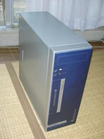 外観はともかく作りは雑なケース(´・ω・`)