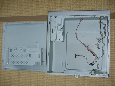 もう、このケースも10年です。