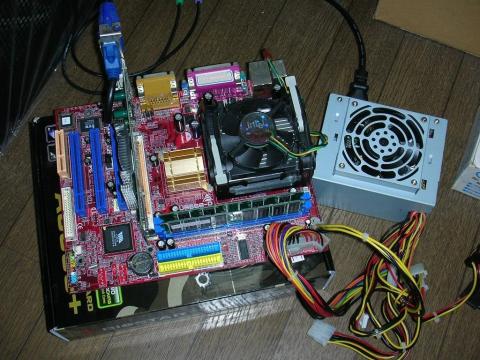 動作確認中ガクガク(((( ;゚Д゚))))ブルブル