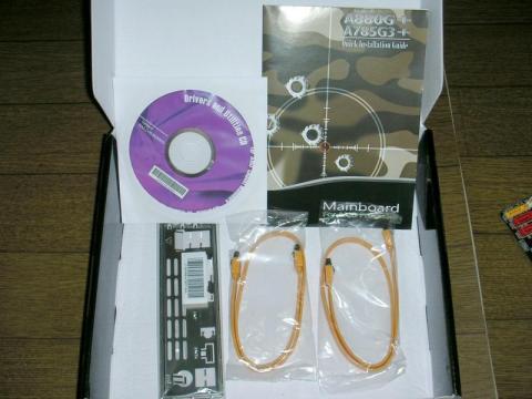 付属品は新品の状態!