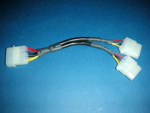 昔ながらの電源分岐ケーブル