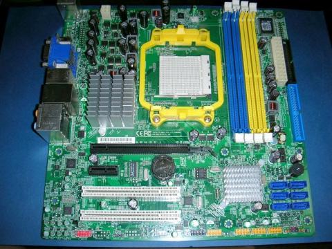 やはり緑の基板が一番落ち着く