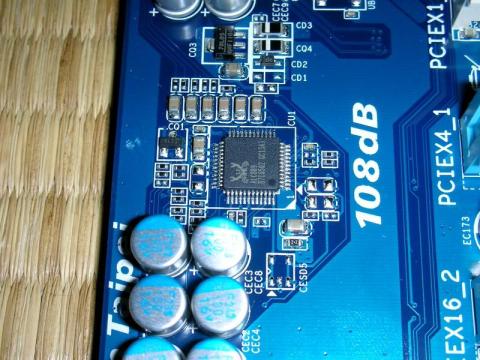 ALC889でオンボードながら高音質♪