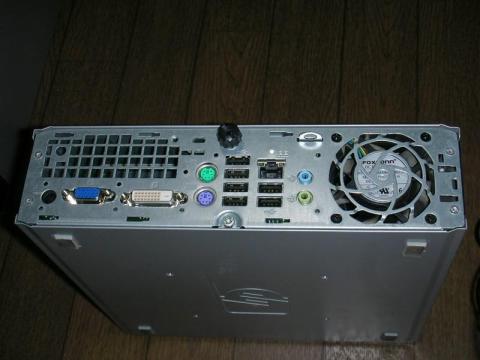 DVIもあり、USBも豊富