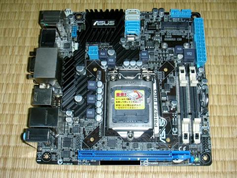 マザーボード本体゜・。+(´∀`)+。・゜