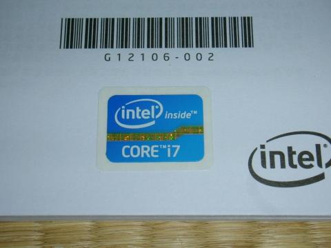 シールはもちろんCorei7!