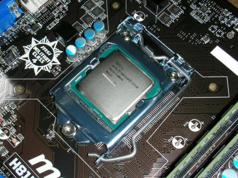 PentiumG様が鎮座!