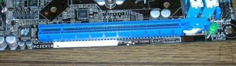 PCI-E×16でゲームPCにも変身!