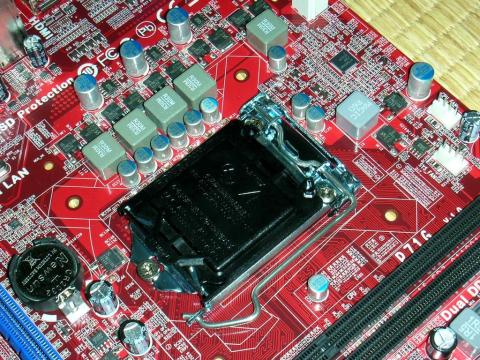 VRM付近には固体コン