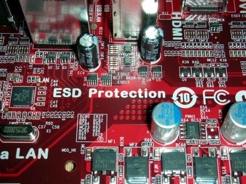 安心の静電気保護