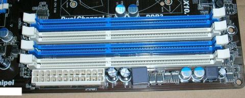 メモリソケット