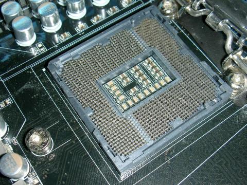 3本ピンが折れて無くなってます・・・