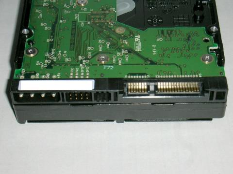 当時はペリフェラル4pin電源対応モデルがあったのだ