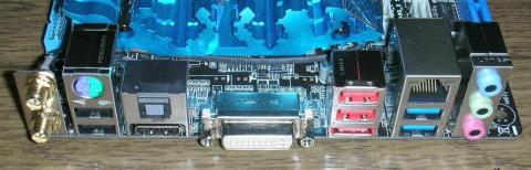 豪華なI/Oポート