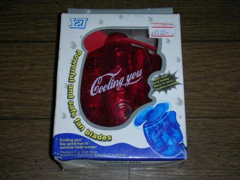 ロゴがコカコーラっぽい