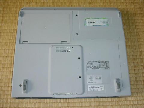 裏面。メンテナンス性は良さそう