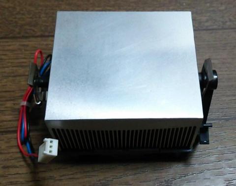 Athlon64のように銅製ではありません