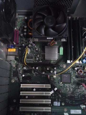 コンデンサなんかを見ると時代を感じるなぁ・・・