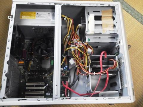 右上にガムテがついてますが、今は付いていませんw