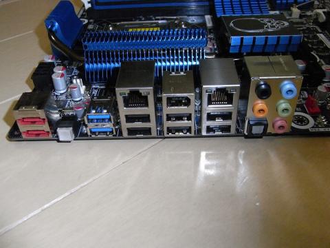 DX58SO2バックパネル