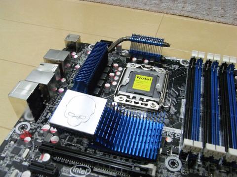 CPUソケット周辺