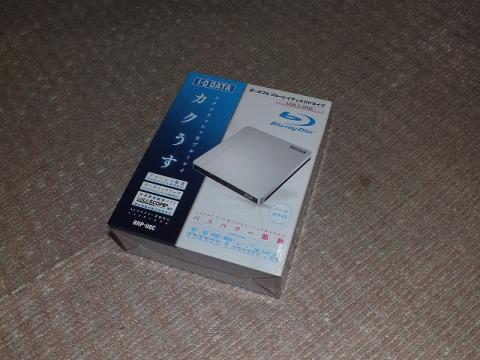 持った感じも明らかに軽量です